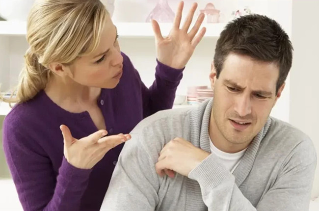 邢臺(tái)婚姻調(diào)查：后媽出軌了，爸爸卻讓我別較真